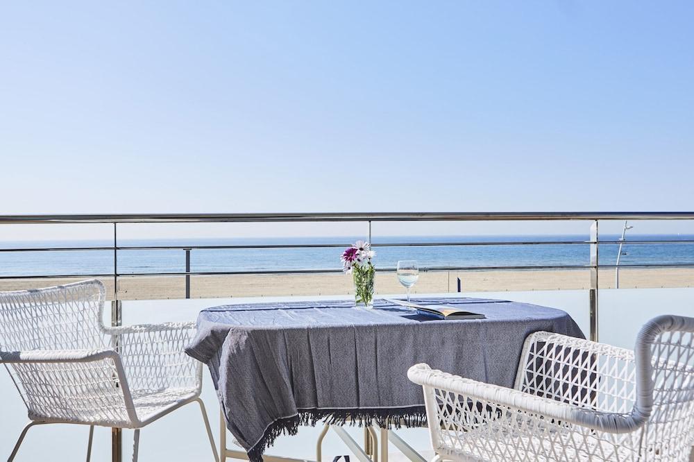 Appartement Casa Petit Bateau Be My Guest Castelldefels Extérieur photo